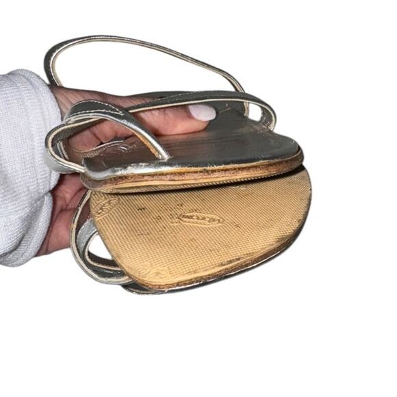 Manolo Blahnik Susa Silver Leather Flat Strappy Thong Sandal Size 37.5 - Picture 10 of 16